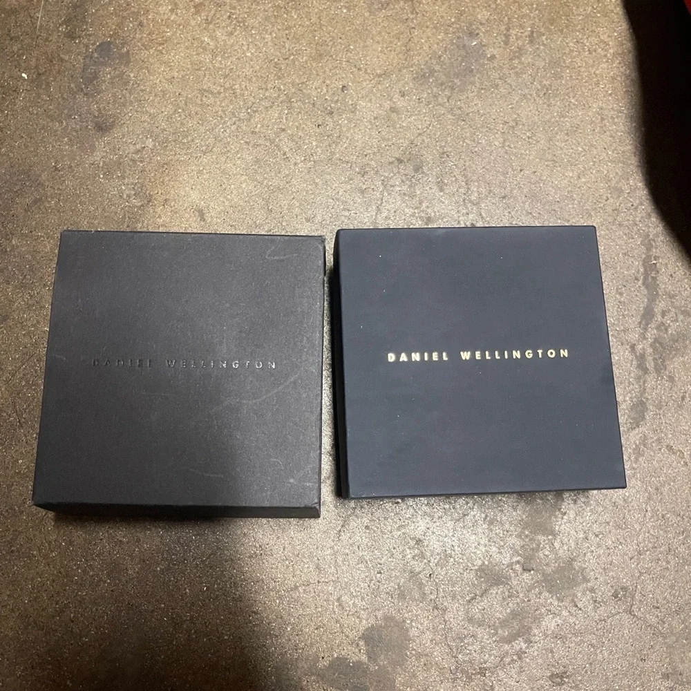 Daniel Wellington Black Gift (Box Only)